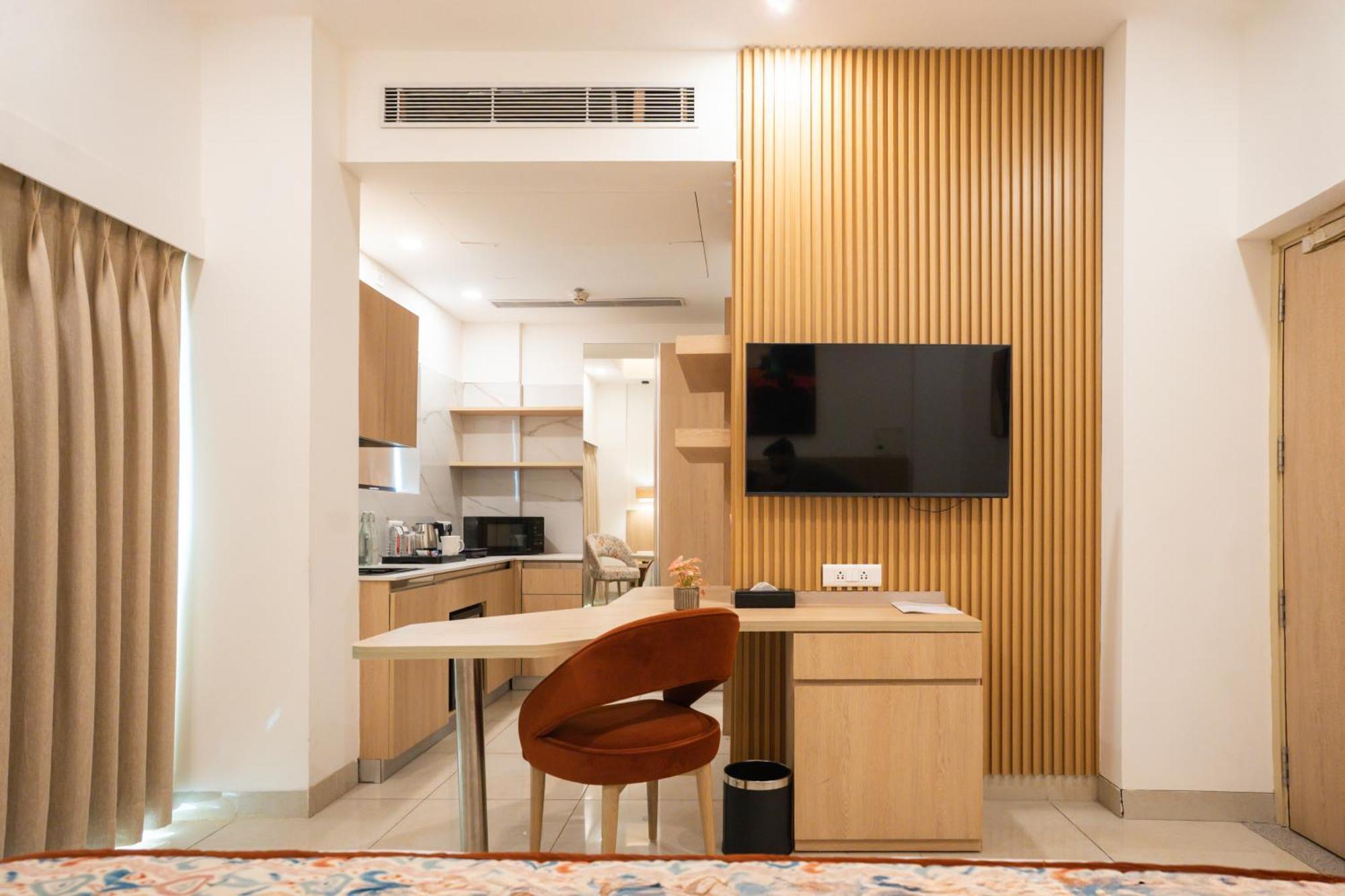 Ar Suites Klj Square 구르가온 외부 사진