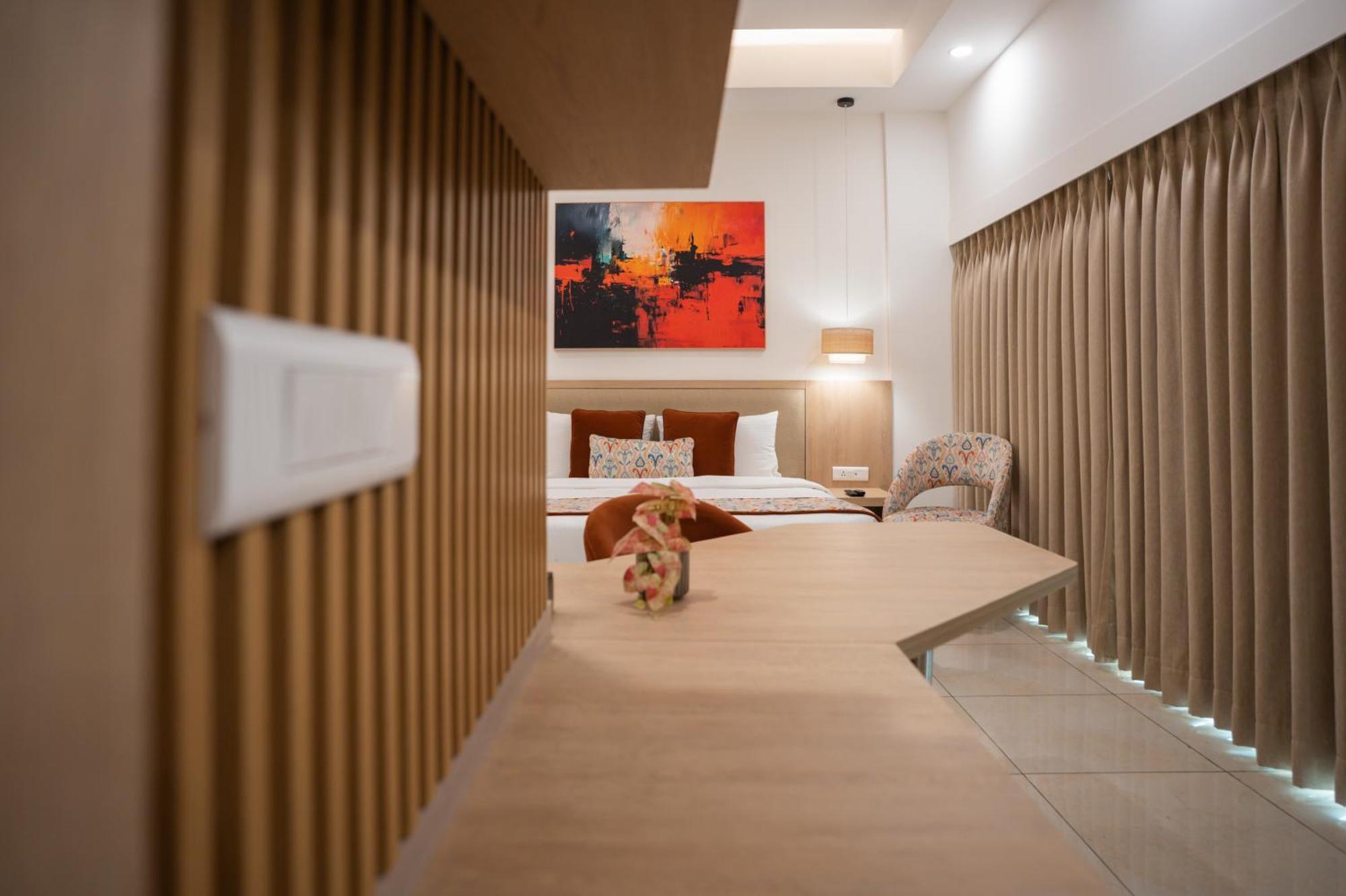 Ar Suites Klj Square 구르가온 외부 사진
