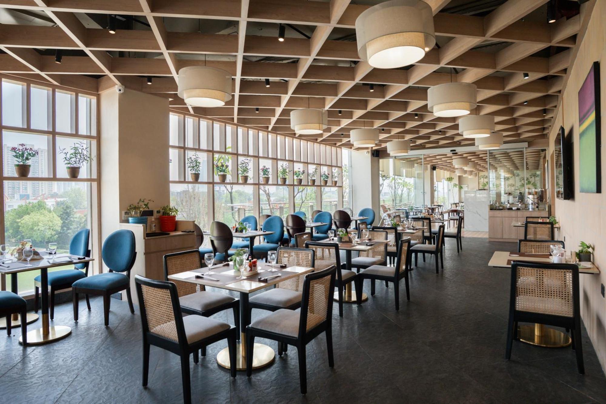 Ar Suites Klj Square 구르가온 외부 사진